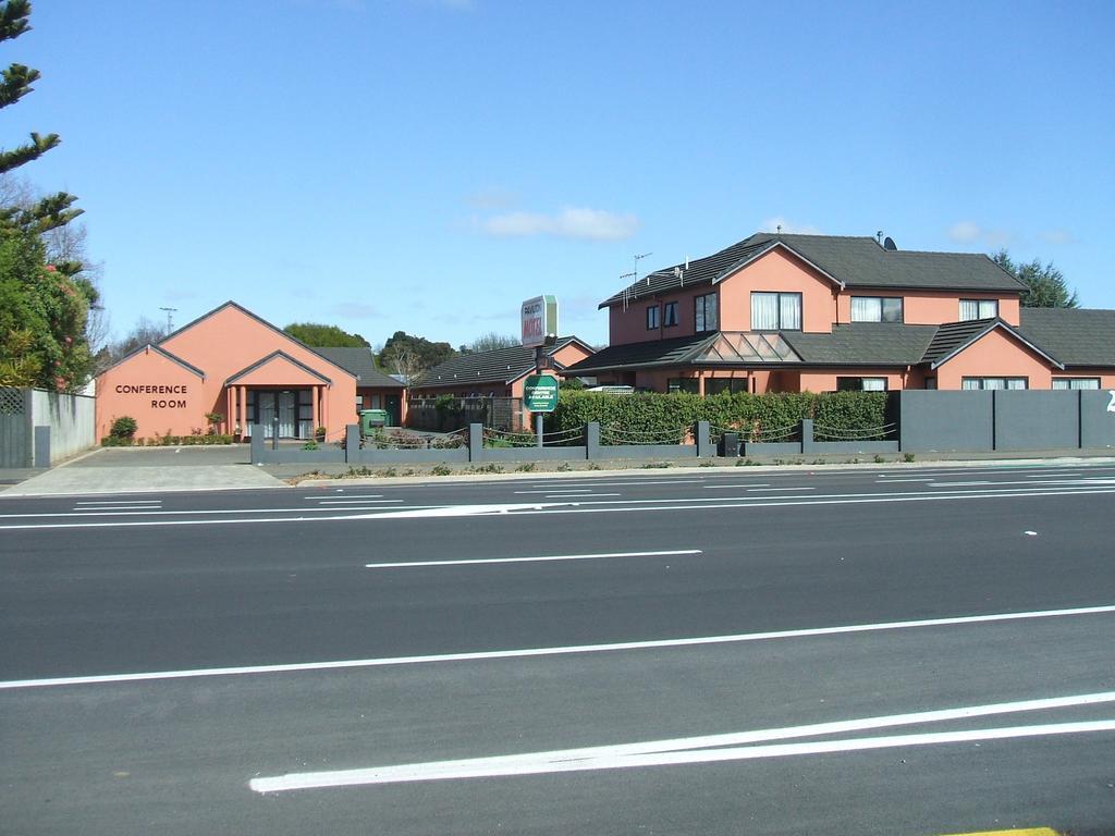 Pavilion Motel & Conference Centre Palmerston North Extérieur photo