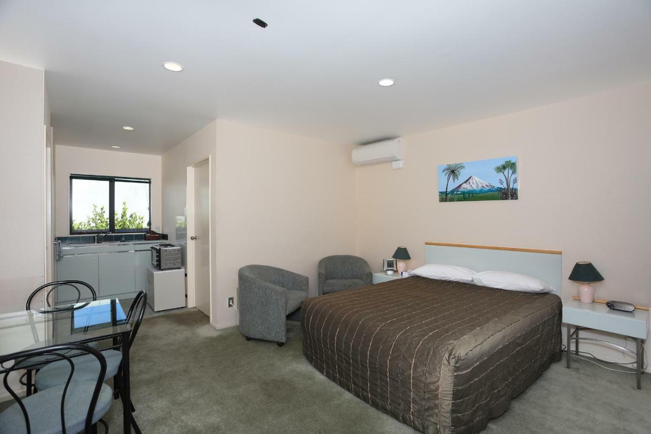 Pavilion Motel & Conference Centre Palmerston North Extérieur photo