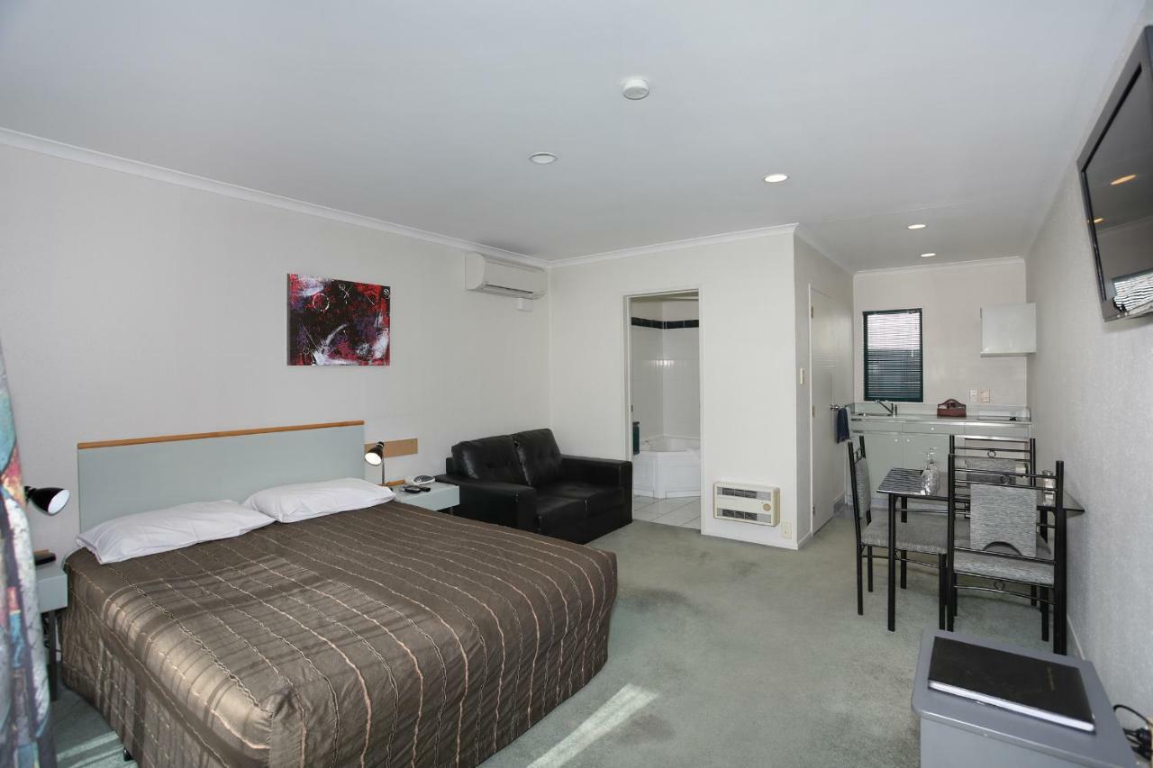 Pavilion Motel & Conference Centre Palmerston North Extérieur photo