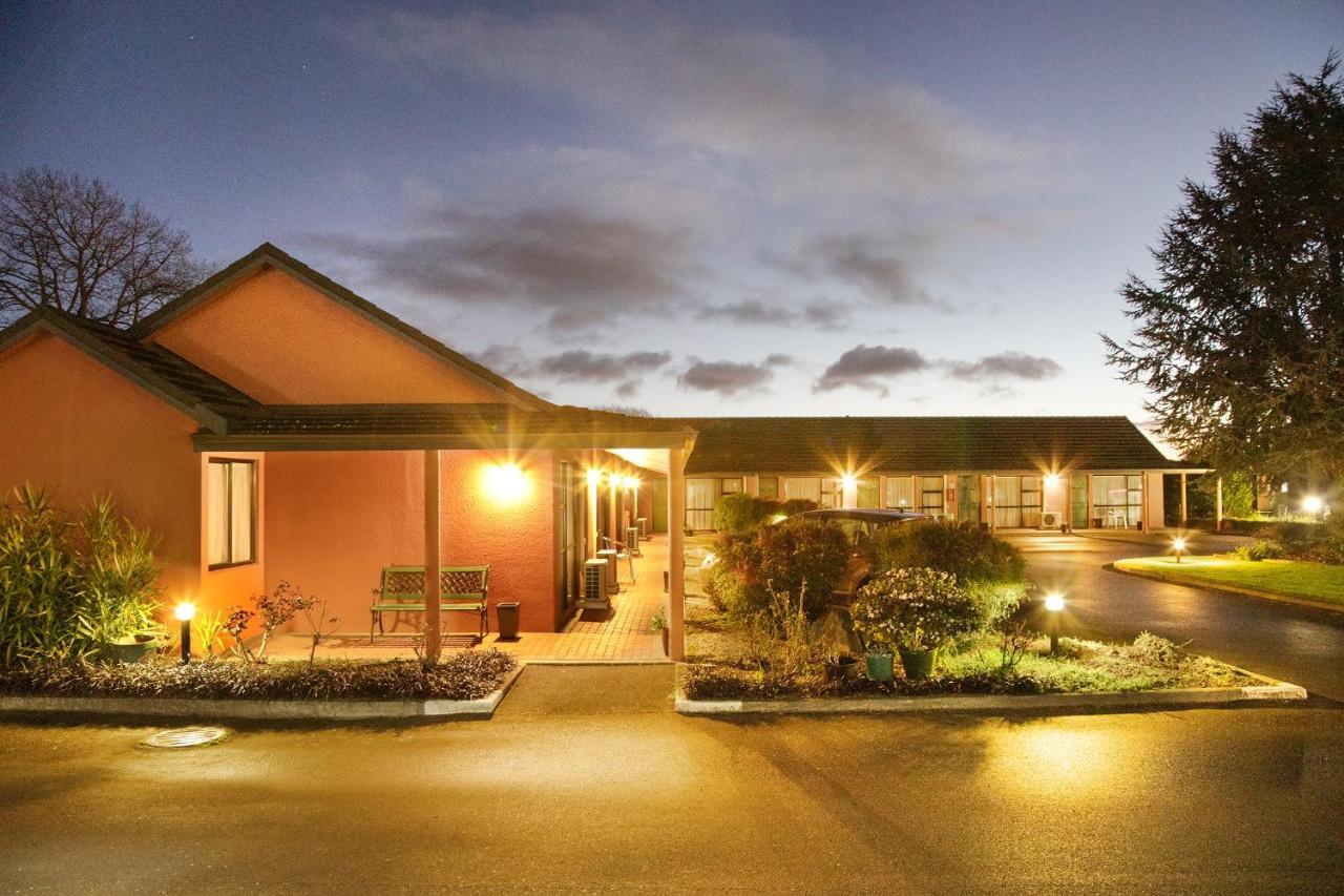 Pavilion Motel & Conference Centre Palmerston North Extérieur photo