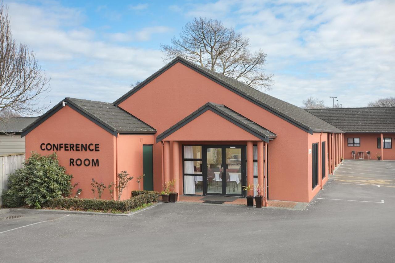 Pavilion Motel & Conference Centre Palmerston North Extérieur photo