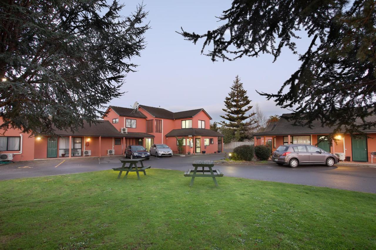 Pavilion Motel & Conference Centre Palmerston North Extérieur photo